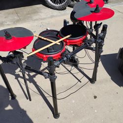 Drum Set Alesis Drum Set 