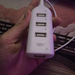 4 usb cord plug in