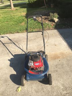 Lowe's By MTD Self-Propelled 3-in-1 Lawnmower (21) Just Tuned Up READ