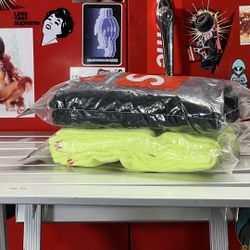 Supreme X Hanes Socks