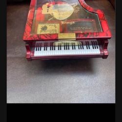 Kings Piano Music Box