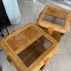 2 Wooden End Tables 
