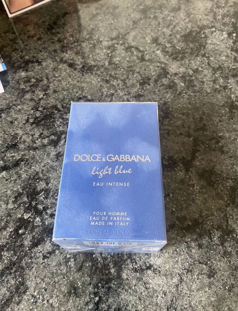 Dolce & Gabbana Light Blue Intense