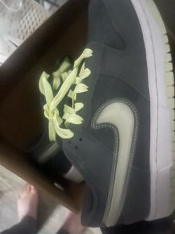 Women’s 7 Tennis shoes
