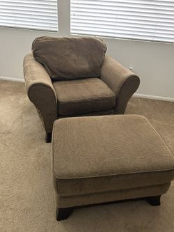 Oversized Chair With ottoman