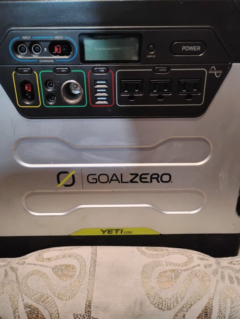 YETI Goalzero 1250 Power Inverter 