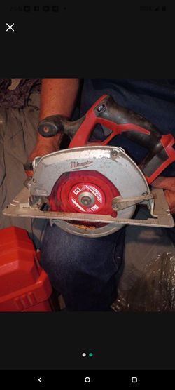 Milwaukee Skillsaw