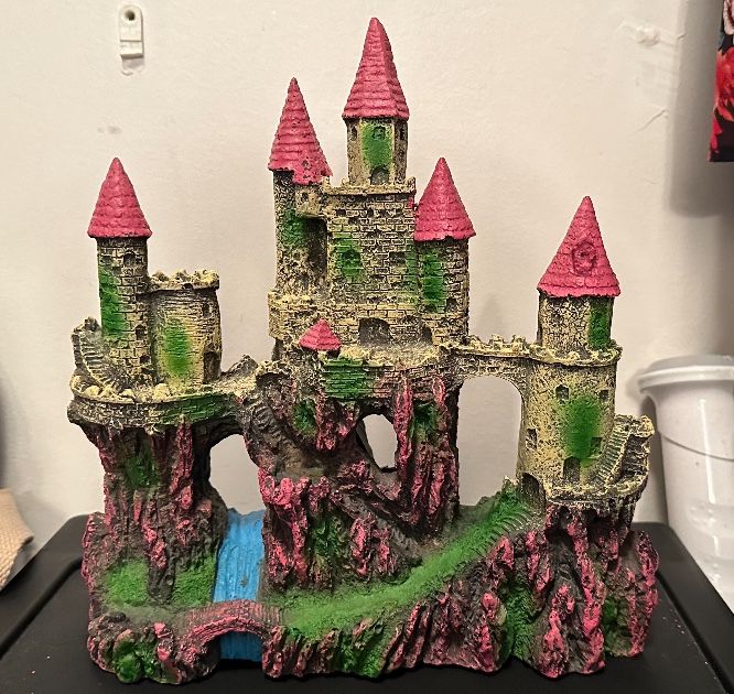 Pretty In Pink Castle For Fish Tank