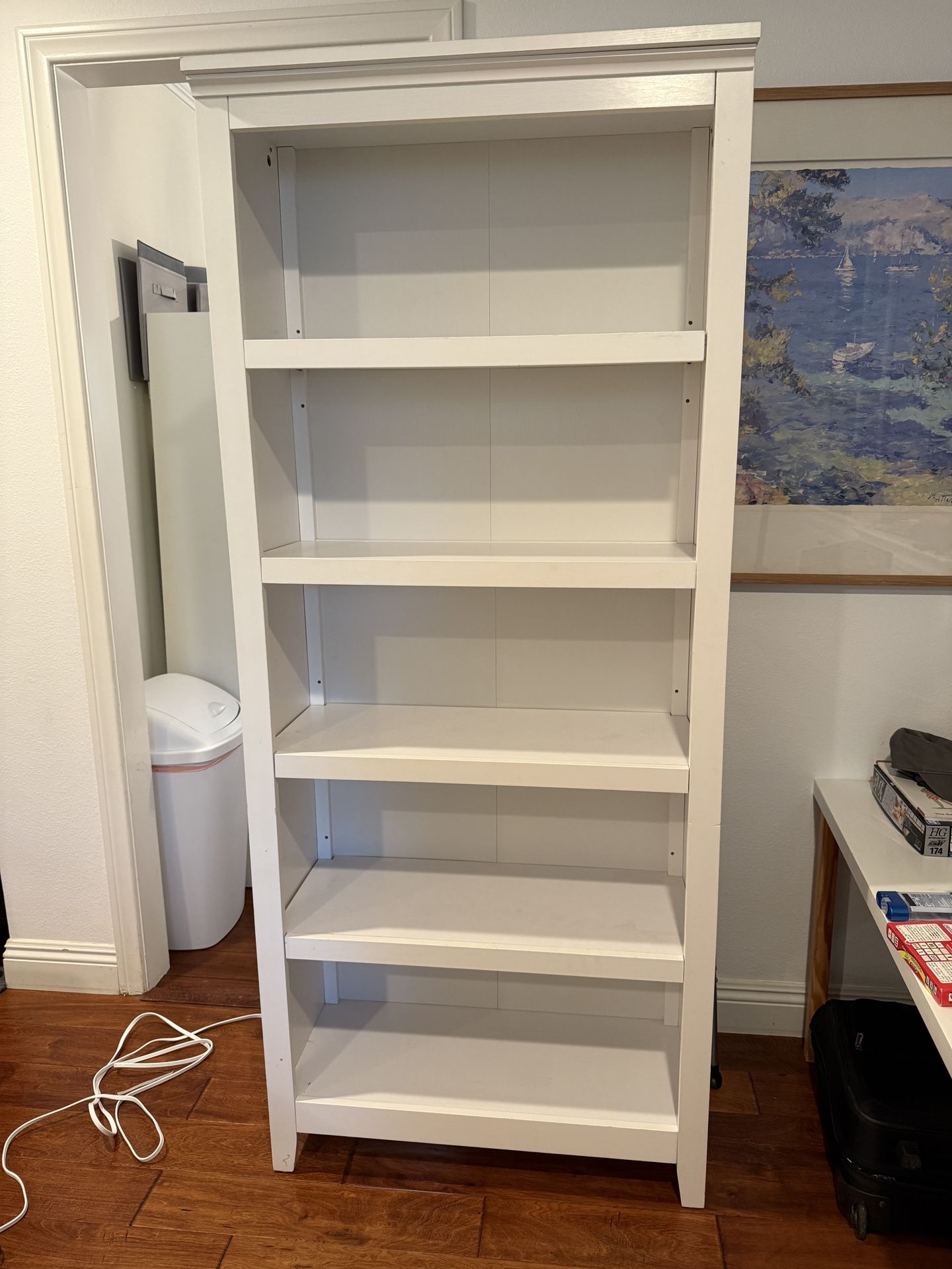 White Bookcases. EXCELLENT CONDITION