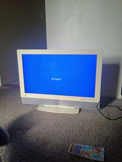 Vizio 32" TV. (No remote)