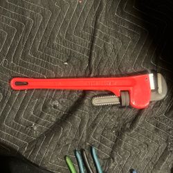 Heavy Duty 18” Pipe Wrench 