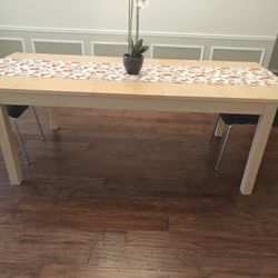 IKEA Extendible Dining Table – Like New – Moving Sale