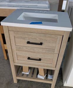 24in Bathroom Vanity with Top