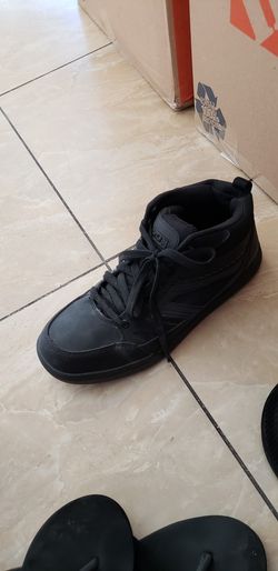 work shoes size 9.5