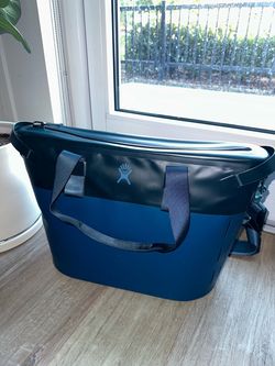 Hydro flask cooler bag