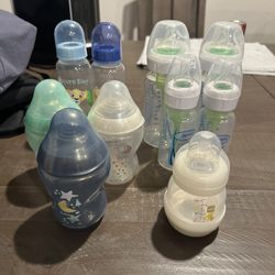 Baby Bottles And Formula Mixer Pitcher