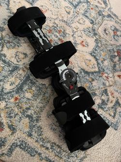 Donjoy X-ROM Hinged Knee Brace