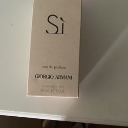 Giogio Armani. SI Eau De Parfum. 1.7  Omzas