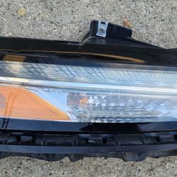 2014 2015 2016 2017 2018 JEEP CHEROKEE SPORT RIGHT PASSENGER DAYTIME RUNNING LIGHT 
