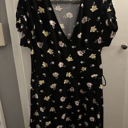 Women’s / Juniors Wrap Dress Size XXXL (21)