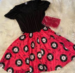 Women’s 50s rock and roll costume