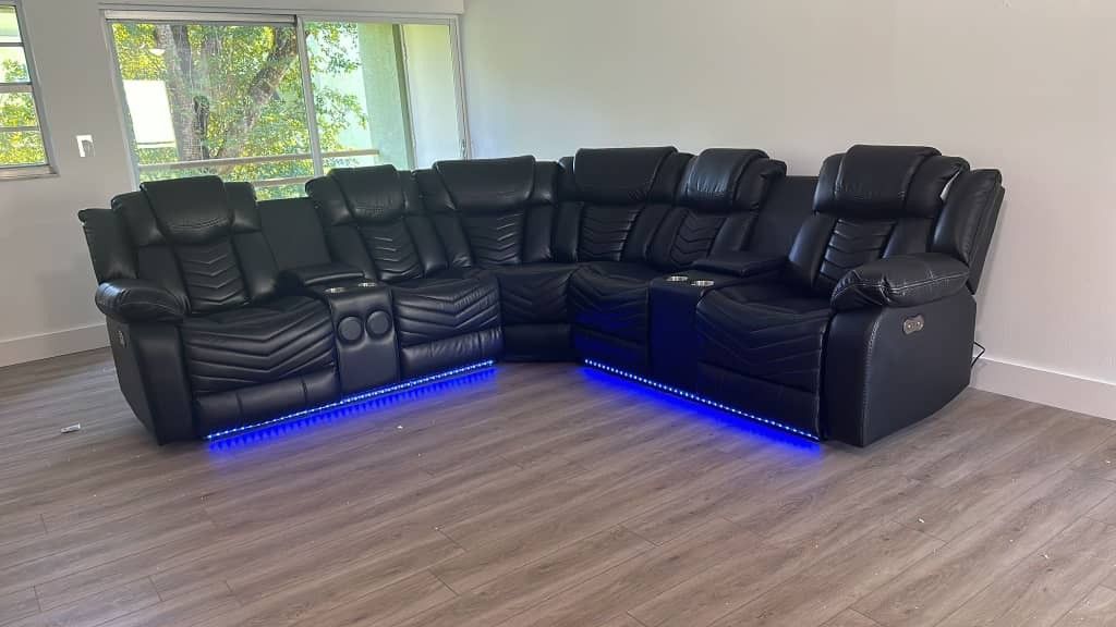 I am selling a reclining sectional. Ask for price.