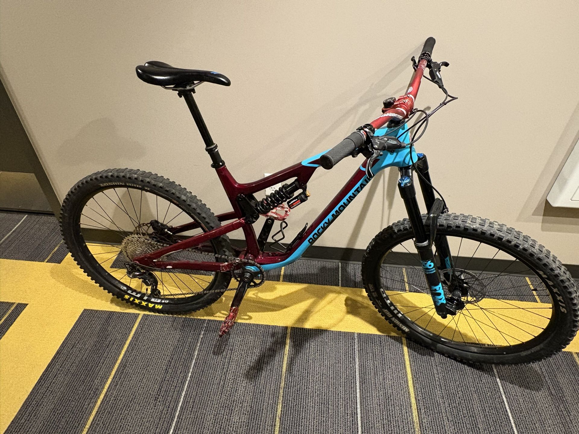 Rocky Mountain Altitude MTB