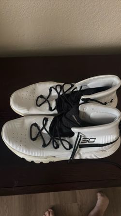 Under armor shoes