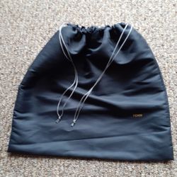 1 Fendi Dust Bag 