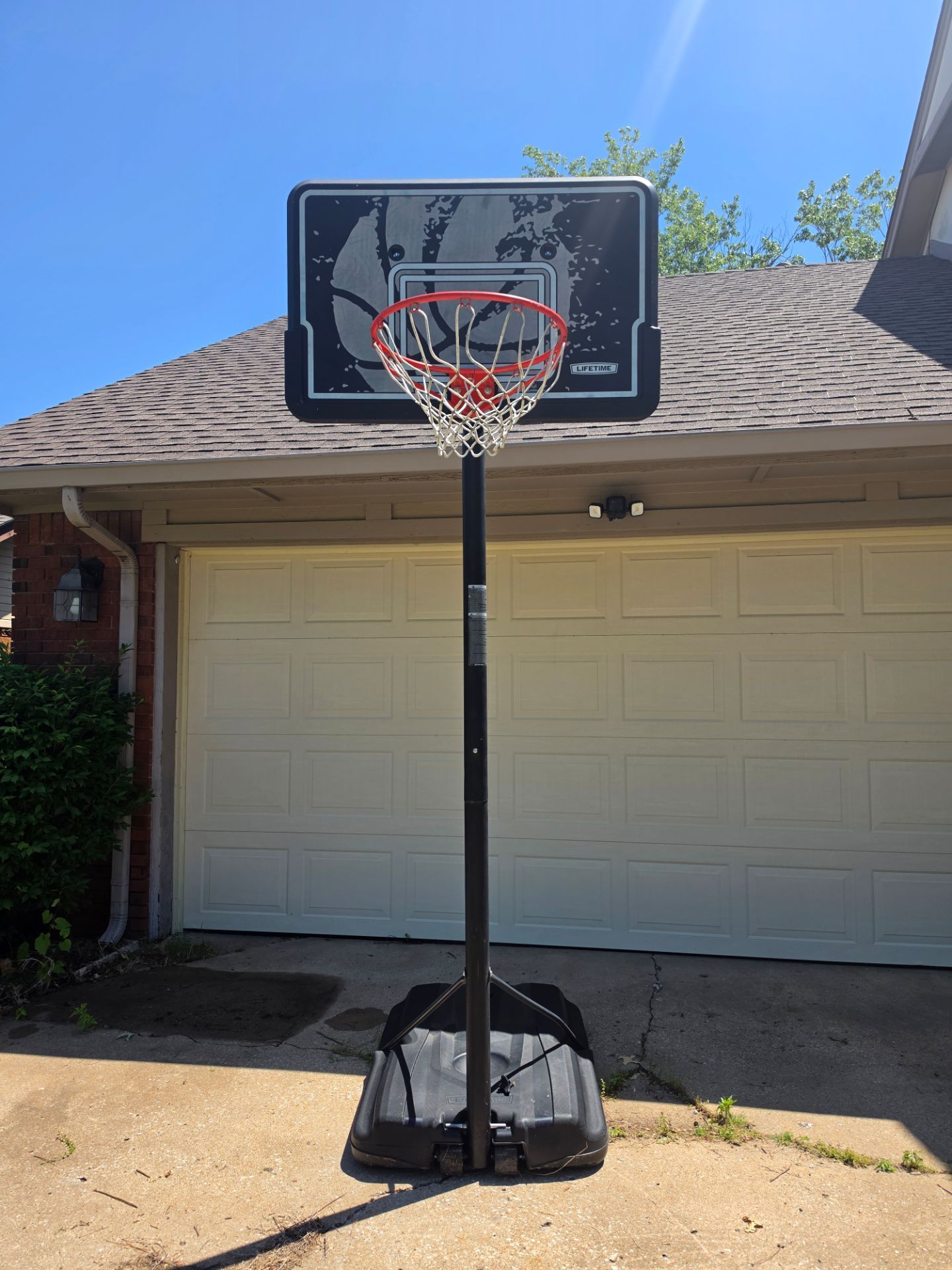 Adjustable Basketball Goal