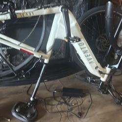 Aventon level E-bike 