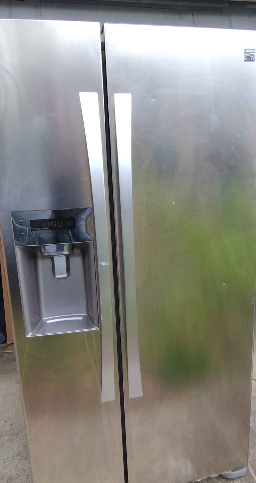 Refrigerator