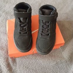 Boy Nike Size 12.5