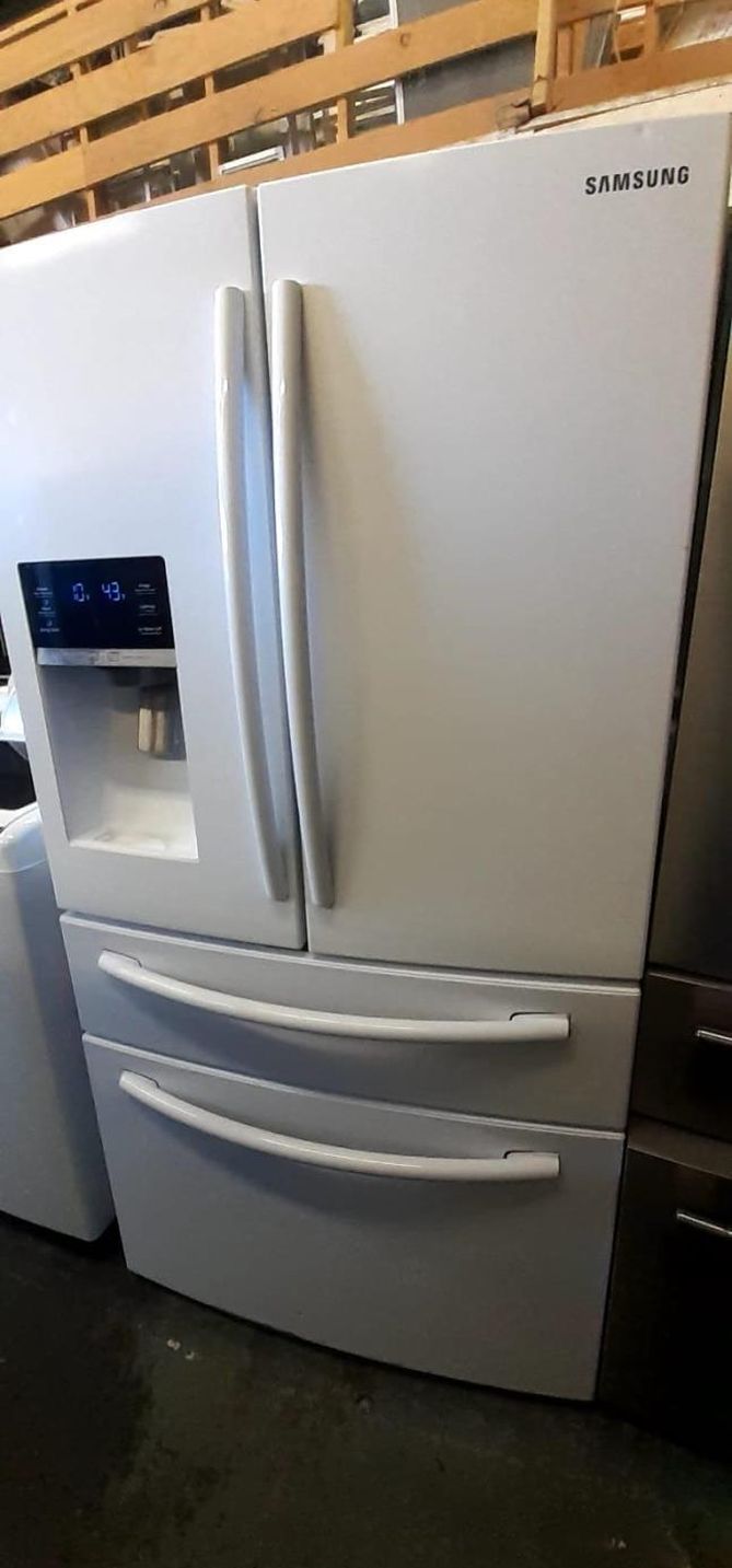 Samsung 4 Door  White Refrigerator
