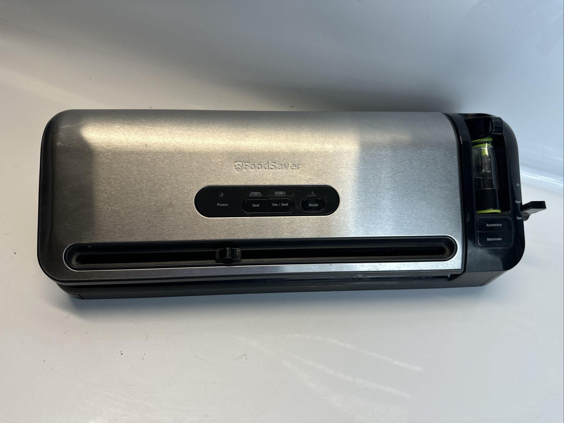 FoodSaver FM3940 Vacuum Sealer 2-in-1 Stainless Steel System