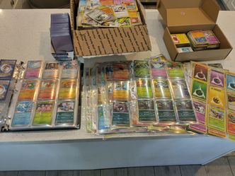 Pokemon cards lot