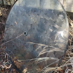 Large Glass Round Table Top Only .No Legs..Pick Up In Selden NY..Price Is $10