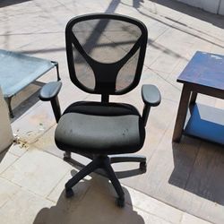 Ergonomic Mesh Mid-Back Task Office Chair, Black