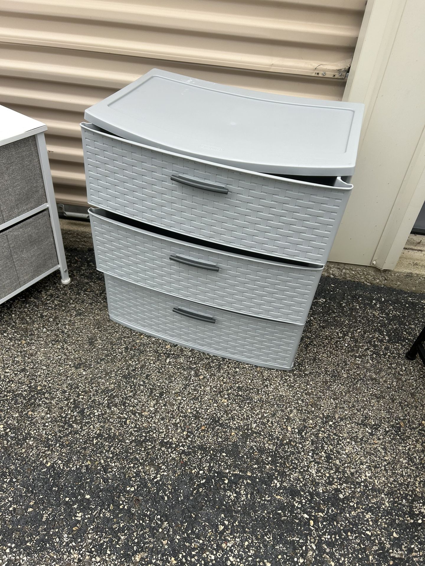 Gray 3 Drawer Wide Weave Tower Plastic storage Drawers with Pull Handles