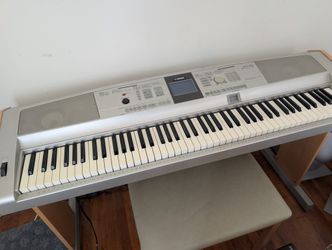 Yamaha DGX-505 88 Key Keyboard