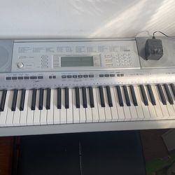 Casio CTK 4000 for Sale in Chicago, IL - OfferUp