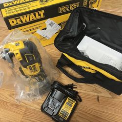 DeWalt 20V MAX XR Brushless 3-Speed Oscillating Multi-Tool Kit (DCS356C1)