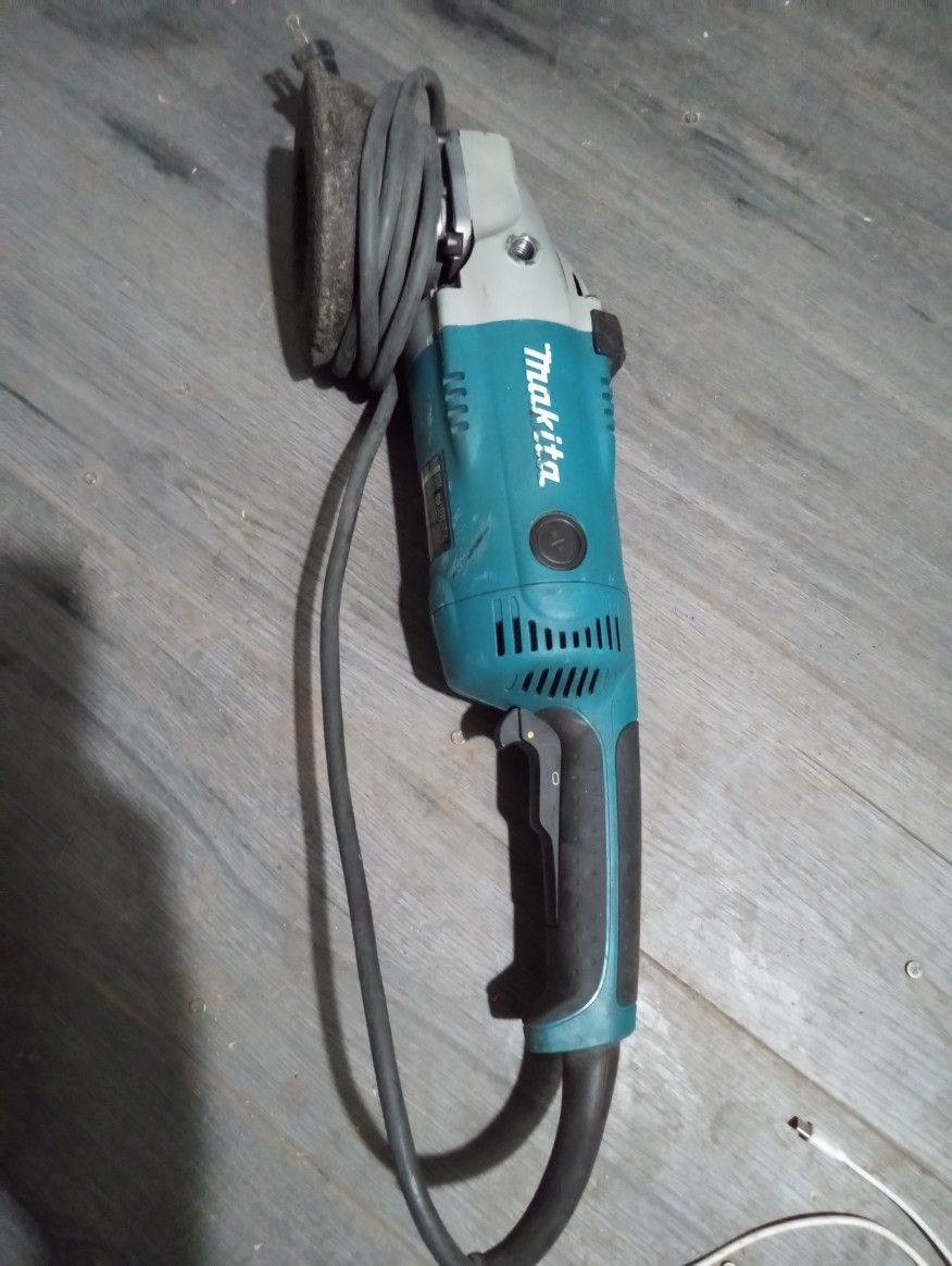 9" Makita Angle Grinder