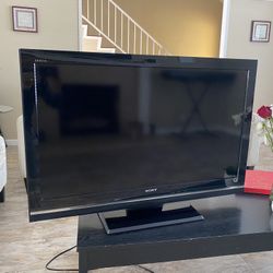 SONY TV 35’
