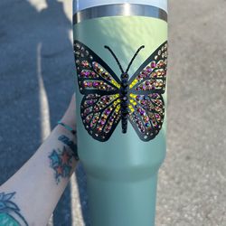 40oz butterfly kisses tumbler