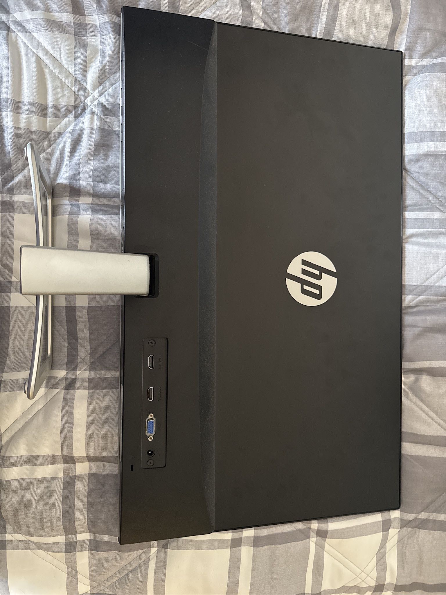 HP Monitor 27in