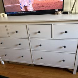 White IKEA 8 Drawer Dresser