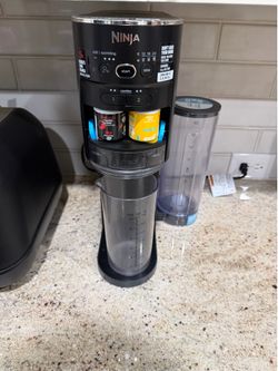 Ninja Thirsti Drink System – Like New