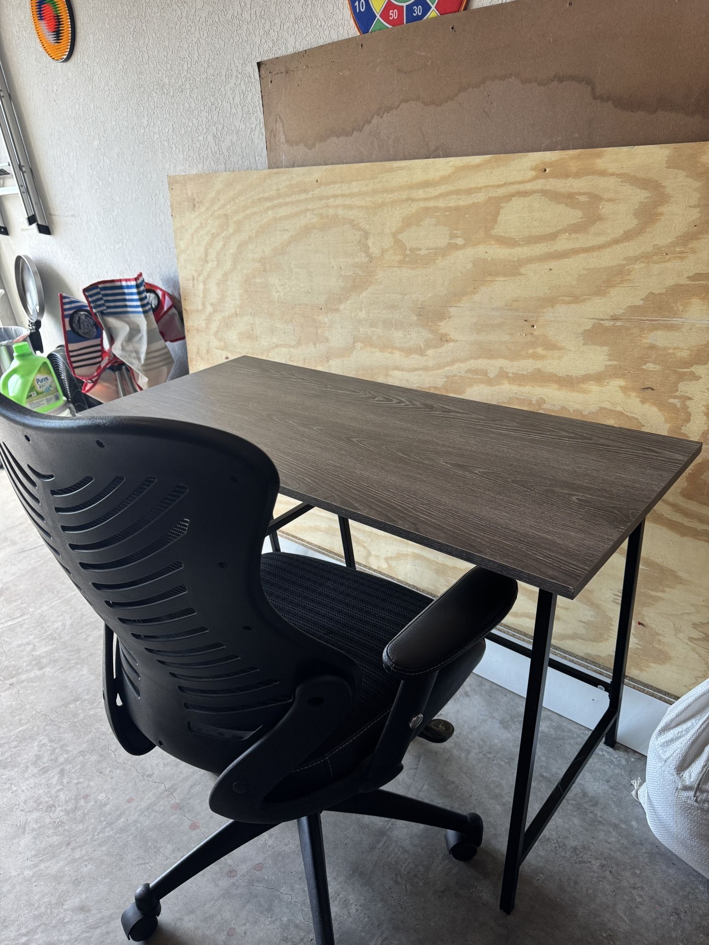Desk & Chair
