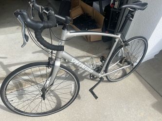 Specialized Sirrus Elite Hybrid/Fitness Bike: $550
